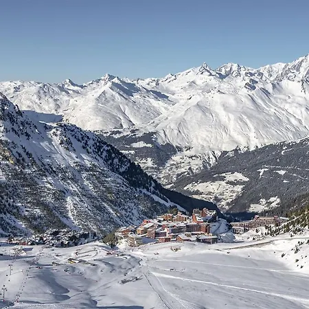 Les Arcs 2000 5 Personnes Aiguille Rouge